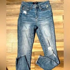 Judy Blue Embroidered‎ Flower Pocket- 26